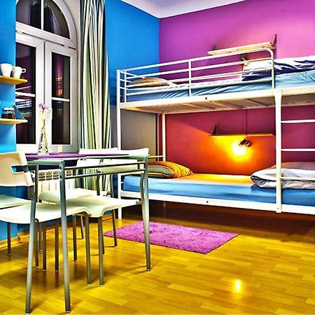 Nathan'S Villa Hostel Warsaw Exterior photo