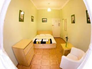 Nathan'S Villa Hostel Warsaw Exterior photo