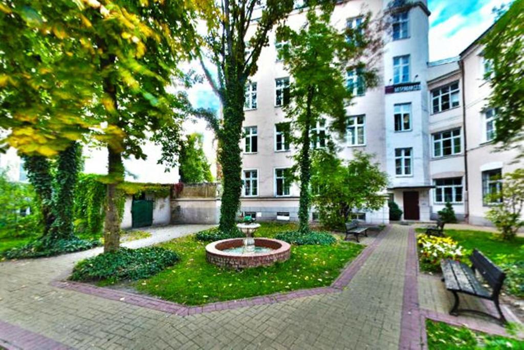 Nathan'S Villa Hostel Warsaw Exterior photo