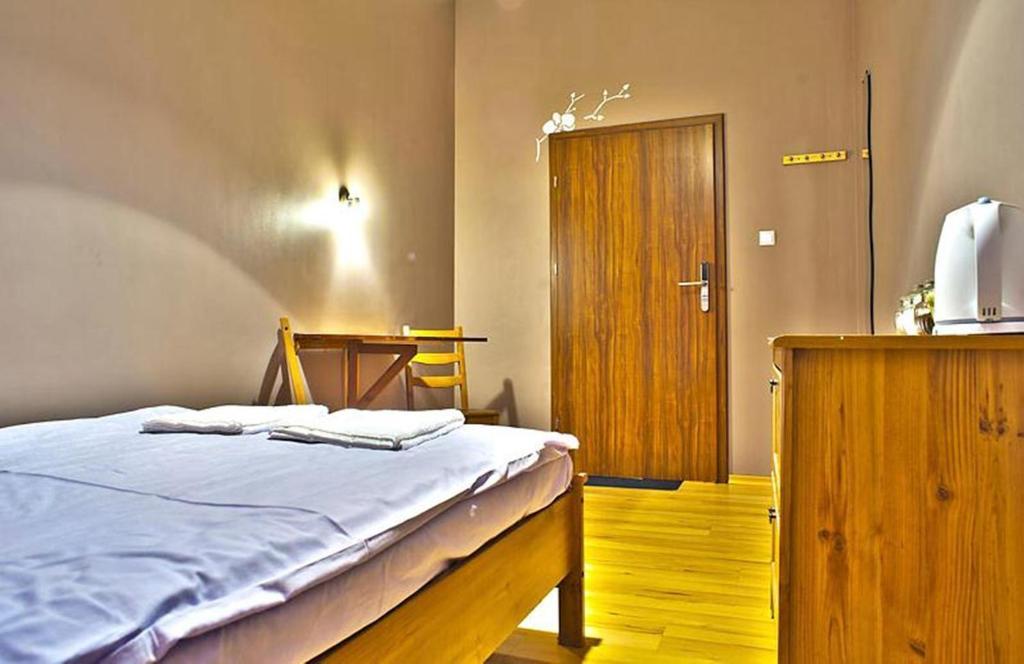 Nathan'S Villa Hostel Warsaw Room photo